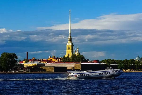 Sint Pieter Paulus Kathedraal Bekend Als Petropavlovskaja Krepost Sint Petersburg — Stockfoto