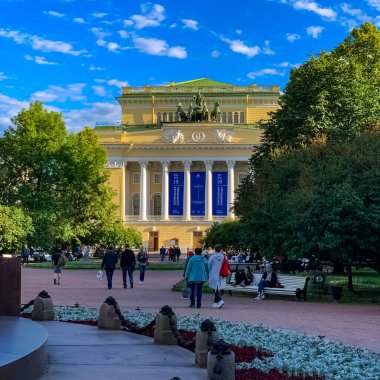 Saint Petersburg Panorama tarihi binalar, mimari, sokaklar ve kanalları ile Saint Petersburg, Rusya.