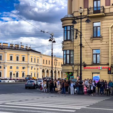 Saint Petersburg Panorama tarihi binalar, mimari, sokaklar ve kanalları ile Saint Petersburg, Rusya.