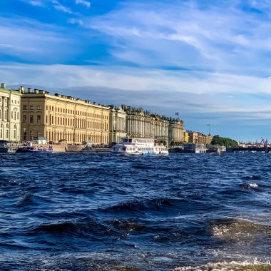 Saint Petersburg Panorama tarihi binalar, mimari, sokaklar ve kanalları ile Saint Petersburg, Rusya.