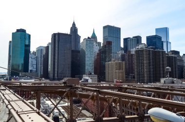 Brooklyn Köprüsü, New York 'ta Manhattan ve Brooklyn ilçeleri arasında East River boyunca uzanan bir köprüdür..