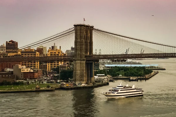 Most Brookliński Jest Mostem Nowym Jorku Rozciągającym Się East River — Zdjęcie stockowe