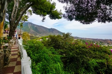 Mijas, Endülüs 'ün otonom bölgelerinden biri olan Malaga' nın Malaga eyaletine bağlı belediyesi. İspanya 'nın güneydoğu kıyısında yer alan Mijas, Costa del Sol Batı Bölgesi' ne aittir..