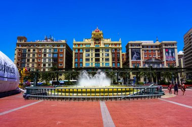 Güneşli bir yaz gününde Malaga Panorama. Malaga, İspanya.