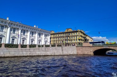 Saint Petersburg Panorama tarihi binalar, mimari, sokaklar ve kanalları ile Saint Petersburg, Rusya.