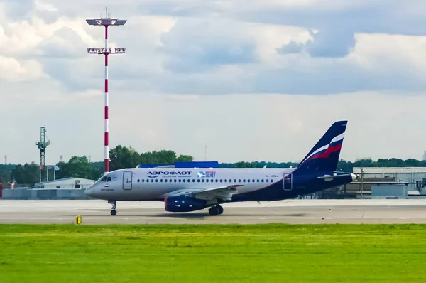 Aeroflot Sukhoi Superjet 100 Aéroport Sheremetyevo Moscou Russie — Photo