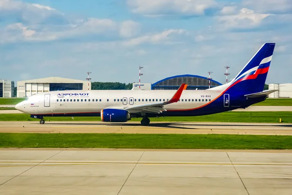 Аэрофлот Russian Airlines Boeing 737 800 Международном Аэропорту Шереметьево Москве — стоковое фото