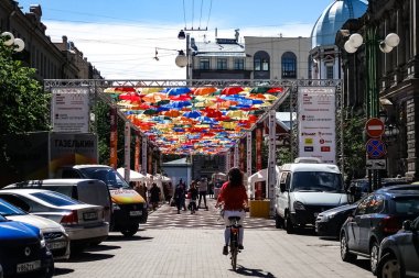 Saint Petersburg Panorama tarihi binalar, mimari, sokaklar ve kanalları ile Saint Petersburg, Rusya.