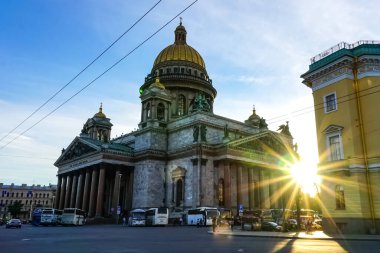 Saint Isaac Katedrali veya Isaakievskiy Sobor, Rusya 'nın Saint Petersburg şehrinde bulunan bir katedral..