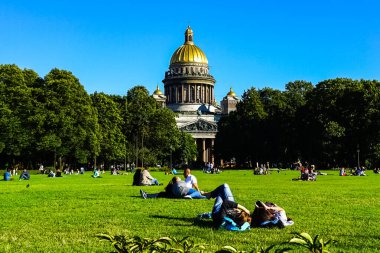 Saint Isaac Katedrali veya Isaakievskiy Sobor, Rusya 'nın Saint Petersburg şehrinde bulunan bir katedral..