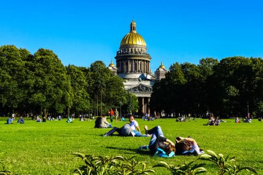 Saint Isaac Katedrali veya Isaakievskiy Sobor, Rusya 'nın Saint Petersburg şehrinde bulunan bir katedral..