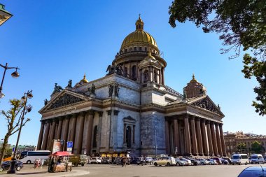 Saint Isaac Katedrali veya Isaakievskiy Sobor, Rusya 'nın Saint Petersburg şehrinde bulunan bir katedral..