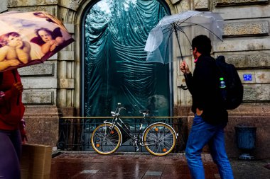 Aziz Petersburg Panoraması 'nda tarihi binalar mimari sokaklar ve kanallar Saint Petersburg, Rusya.