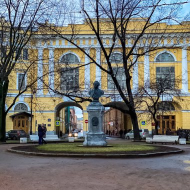 Aziz Petersburg Panoraması 'nda tarihi binalar mimari sokaklar ve kanallar Saint Petersburg, Rusya.