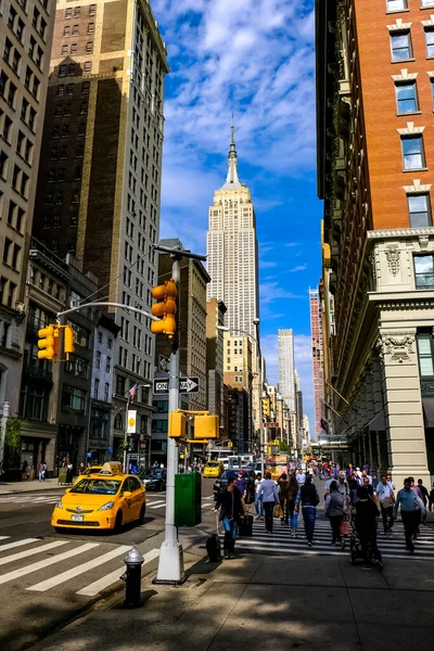 New York City Manhattan Sokak Panoraması Sokakta Sarı New York — Stok fotoğraf