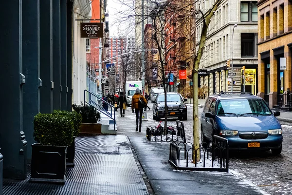 Soho 거리에 노란색 택시가 맨해튼의 이웃이다 Manhattan New York — 스톡 사진