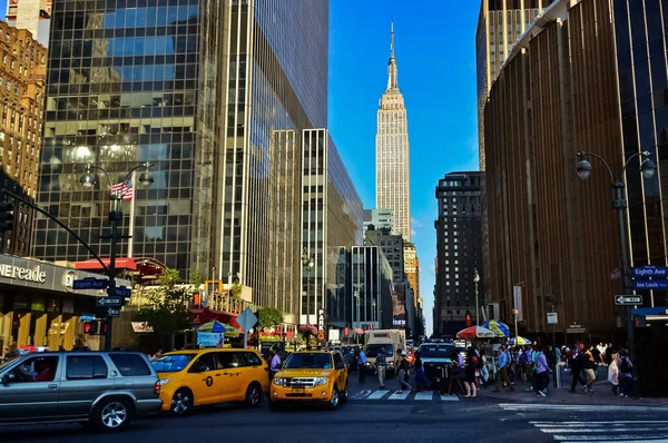 New York City Manhattan Straat Panorama Met Gele Taxi New Stockafbeelding