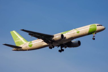 Şarkı (Delta Hava Yolları) Boeing 757-200 John F. Kennedy Uluslararası Havaalanına indi..