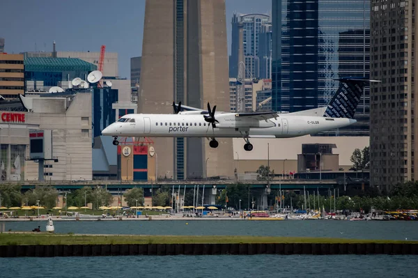 Porter Airlines Dash 400 Gebouwd Door Havilland Aircraft Canada Landing — Stockfoto