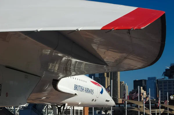British Airways Concorde Supersonische Passagiersvliegtuig Zien Het Intrepid Sea Air — Stockfoto