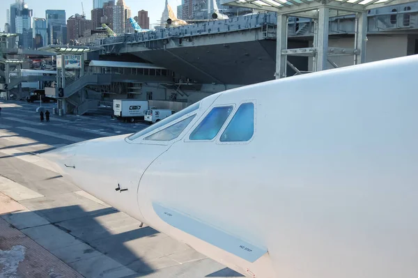 British Airways Concorde Nadzvukový Osobní Tryskáč Vystavený Intrepid Sea Air — Stock fotografie