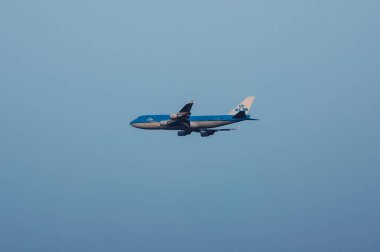KLM Kraliyet Hollanda Havayolları Boeing 747-400 John F. Kennedy Uluslararası Havaalanına iniyor.. 