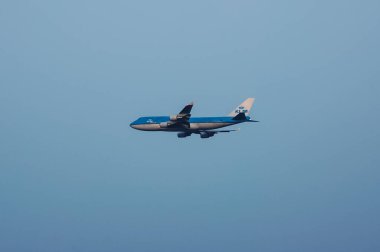 KLM Kraliyet Hollanda Havayolları Boeing 747-400 John F. Kennedy Uluslararası Havaalanına iniyor.. 