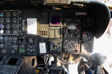 Sikorsky CH-53E Super Stallion kokpiti ABD Donanması 'nın USS Iwo Jima LHD-7 amfibik saldırı gemisinde..