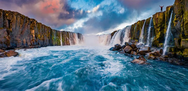 Nézőpont Ahol Lehetetlen Lejutni Kanyonról Kilátás Selfoss Vízesés Repülő Drónjáról — Stock Fotó