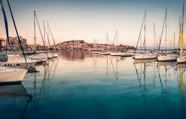 Herrliche Frühlingslandschaft Der Ägäis Erstaunlicher Blick Auf Die Stadt Kavala — Stockfoto