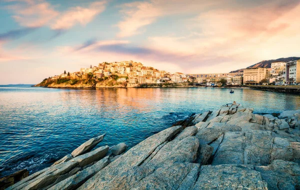 Stunning Spring Seascape Aegean Sea Beautiful Sunrise Kavala City Macedonia — Stock Photo, Image