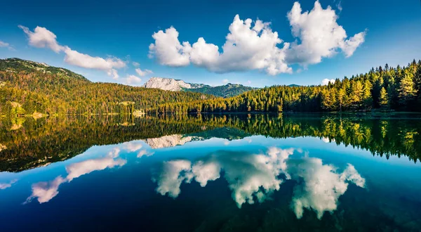 Blick Auf Den Schwarzen See Crno Jezero Morgen Ruhige Sommerszene — Stockfoto