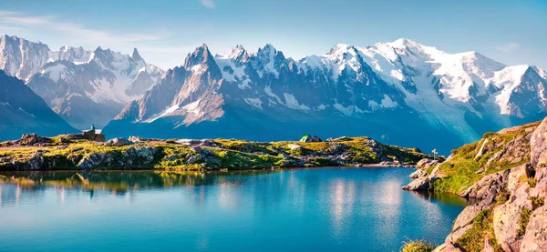 Färgglada Sommar Panorama Över Lac Blanc Sjön Med Mont Blanc — Stockfoto