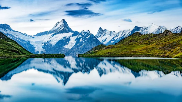 Panoramic Summer View Bachalpsee Lake Schreckhorn Wetterhorn Peaks Background Gloomy — Stock Photo, Image