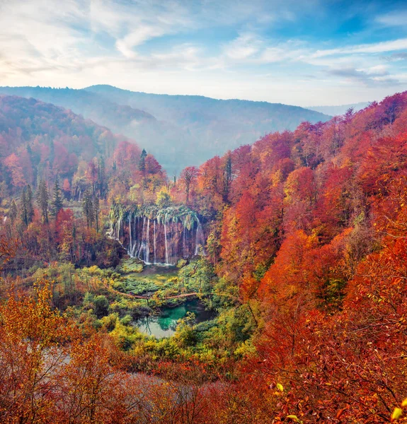 Letecký Ranní Pohled Čistý Vodopád Národním Parku Plitvice Nádherná Podzimní — Stock fotografie