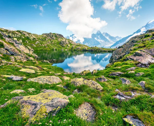 Πολύχρωμη Θέα Καλοκαίρι Της Λίμνης Lac Blanc Mont Blanc Monte — Φωτογραφία Αρχείου