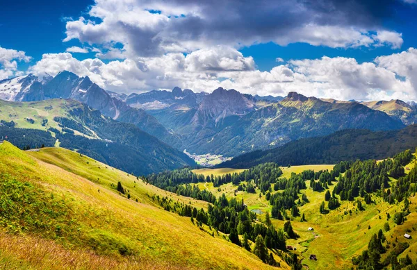Increíble Escena Campestre Valle Gardena Colorido Paisaje Verano Los Alpes —  Fotos de Stock