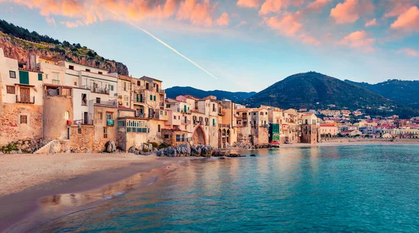 Atractivo Paisaje Nocturno Ciudad Cefalu Increíble Puesta Sol Mar Mediterráneo — Foto de Stock