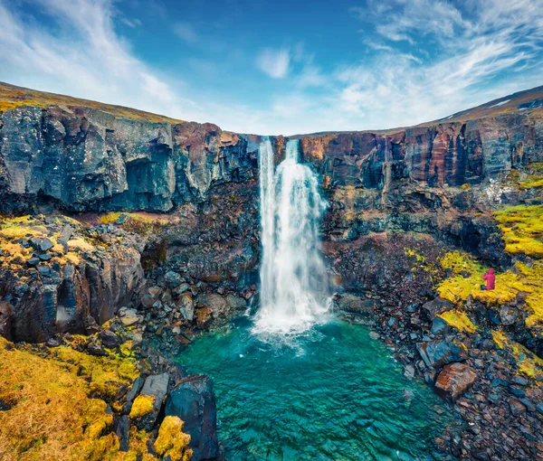 Utsikt Från Flygande Drönare Gufufoss Gufu Waterfall Fantastisk Midnattssol Scen — Stockfoto