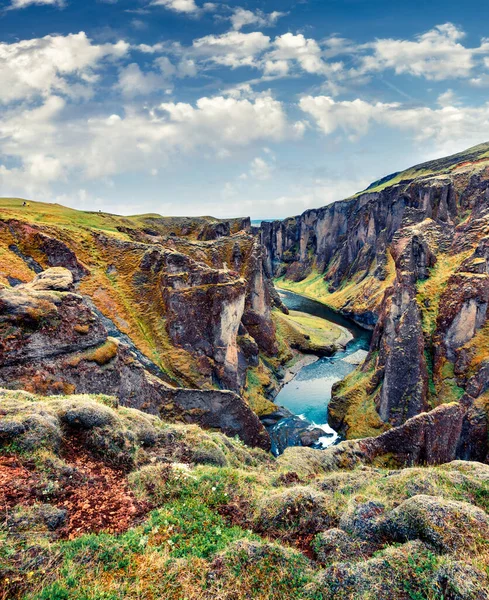 Impresionante Vista Matutina Del Cañón Río Fjadrargljufur Increíble Escena Verano —  Fotos de Stock