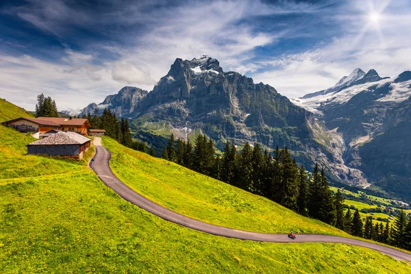 Bunte Morgensicht Auf Das Grindelwalder Dorftal Von Der Seilbahn Aus — Stockfoto