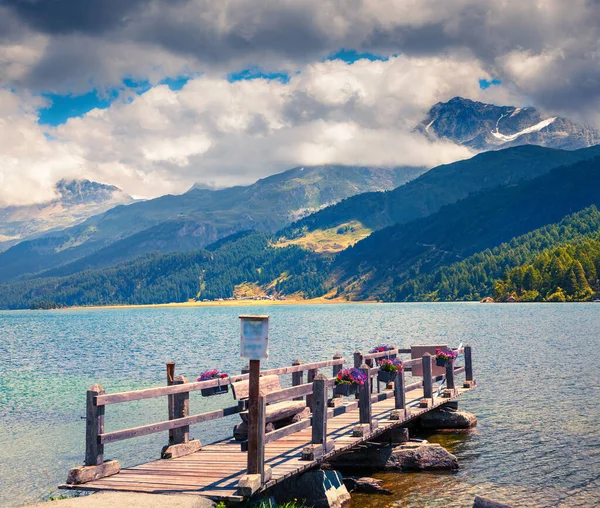 Dřevěné Molo Jezeře Sils Barevný Ranní Pohled Švýcarských Alpách Maloja — Stock fotografie