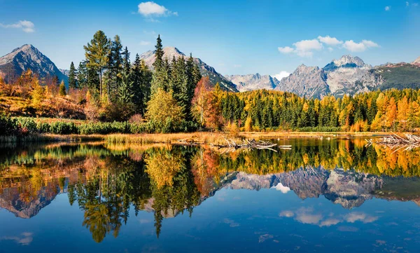 Majestätische Herbst Blick Auf Strbske Pleso See Spektakuläre Morgenszene Des — Stockfoto