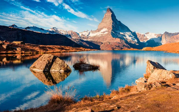 Excelente Vista Pico Matterhorn Cervino Vista Deslumbrante Manhã Lago Stellisee — Fotografia de Stock