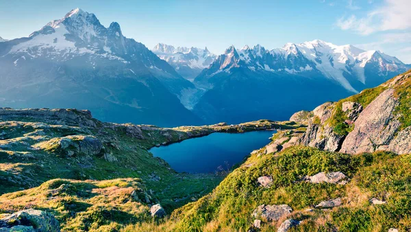 Εκπληκτική Θέα Καλοκαίρι Της Λίμνης Lac Blanc Mont Blanc Monte — Φωτογραφία Αρχείου