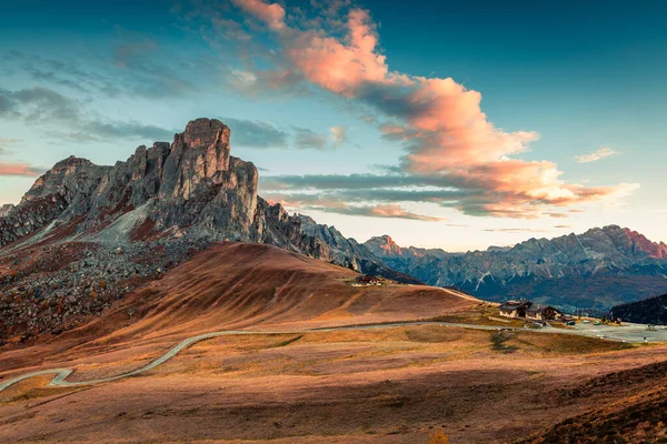 Pemandangan Pagi Yang Fantastis Dari Puncak Giau Lulus Dengan Gusela — Stok Foto