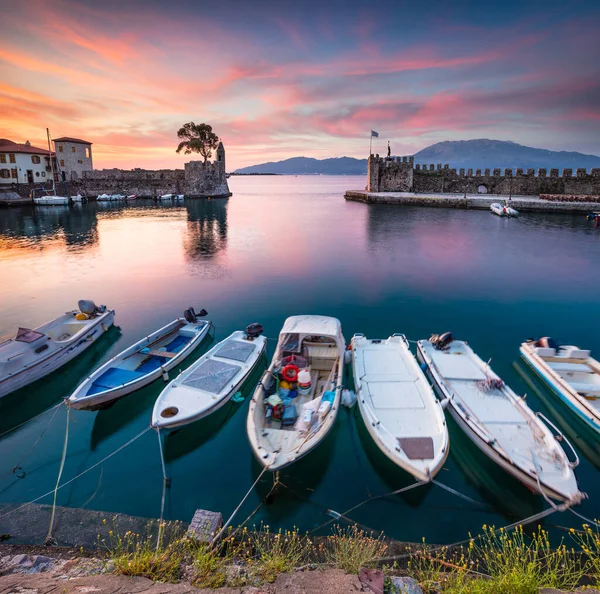 Bunte Frühlingsansicht Des Hafens Von Nafpaktos Fantastischer Sonnenaufgang Golf Von — Stockfoto