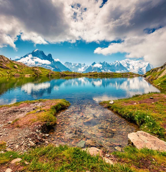 Vista Colorida Verão Lago Lac Blanc Com Mont Blanc Monte — Fotografia de Stock