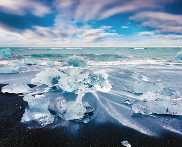 Blocs Glace Lavés Par Les Vagues Sur Plage Jokulsarlon Matin — Photo