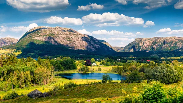 Typische Norwegische Landschaft Sommerlicher Morgen Norwegen Europa Schönheit Der Natur — Stockfoto